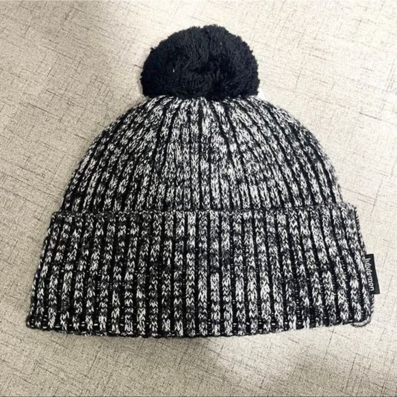 Lululemon Textured Knit Sherpa Lined Beanie Winter Hat Black & White NWT main image 4